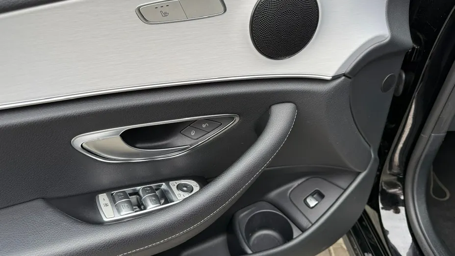 MERCEDES-BENZ E Klasa -