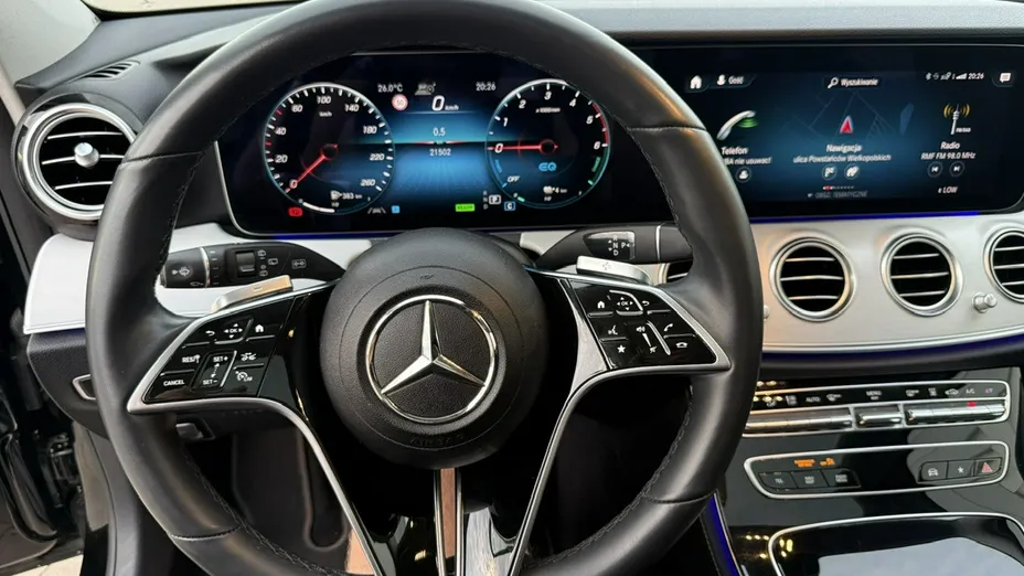 MERCEDES-BENZ E Klasa -