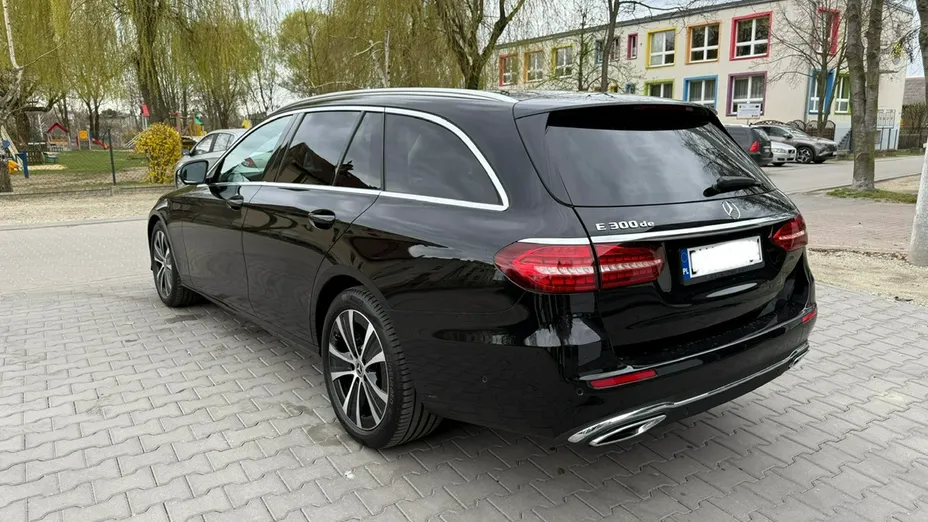 MERCEDES-BENZ E Klasa -