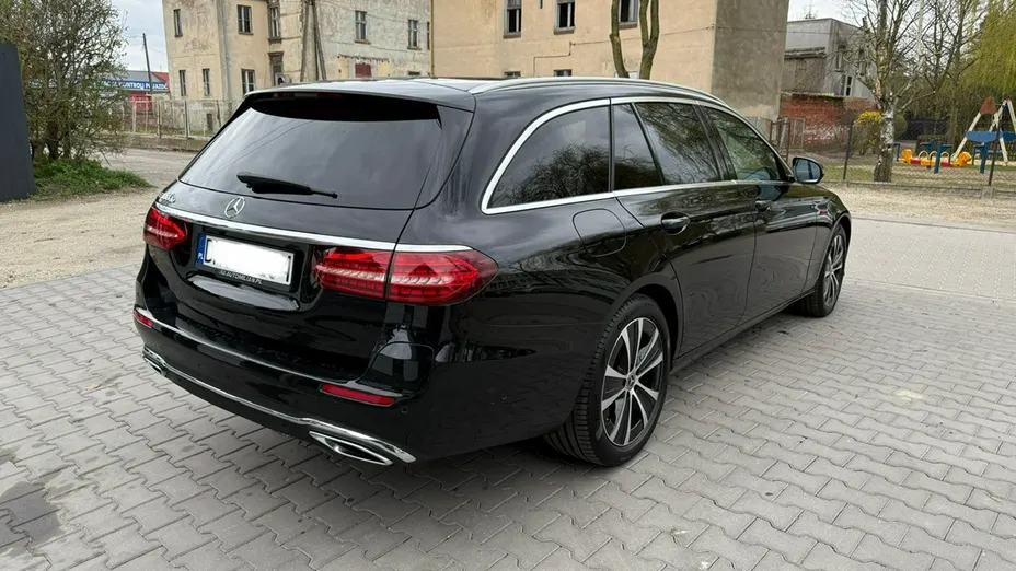 MERCEDES-BENZ E Klasa -