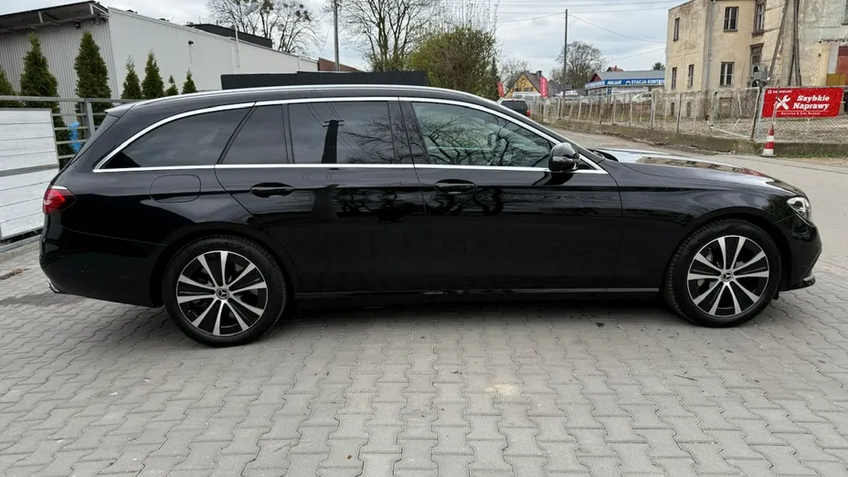 MERCEDES-BENZ E Klasa -