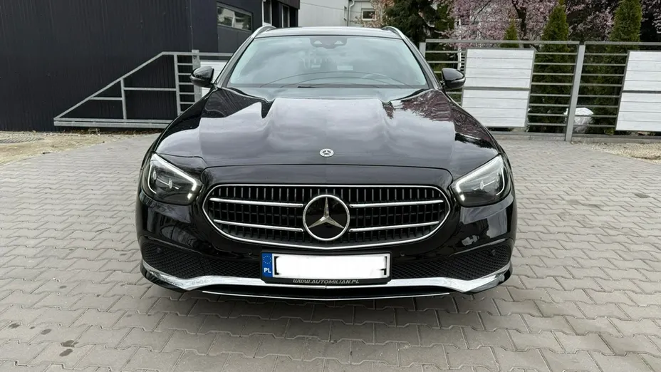 MERCEDES-BENZ E Klasa -
