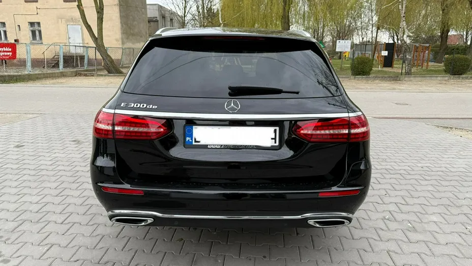 MERCEDES-BENZ E Klasa -