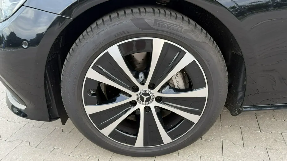 MERCEDES-BENZ E Klasa -