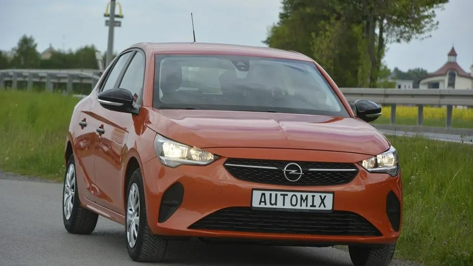 OPEL Corsa -