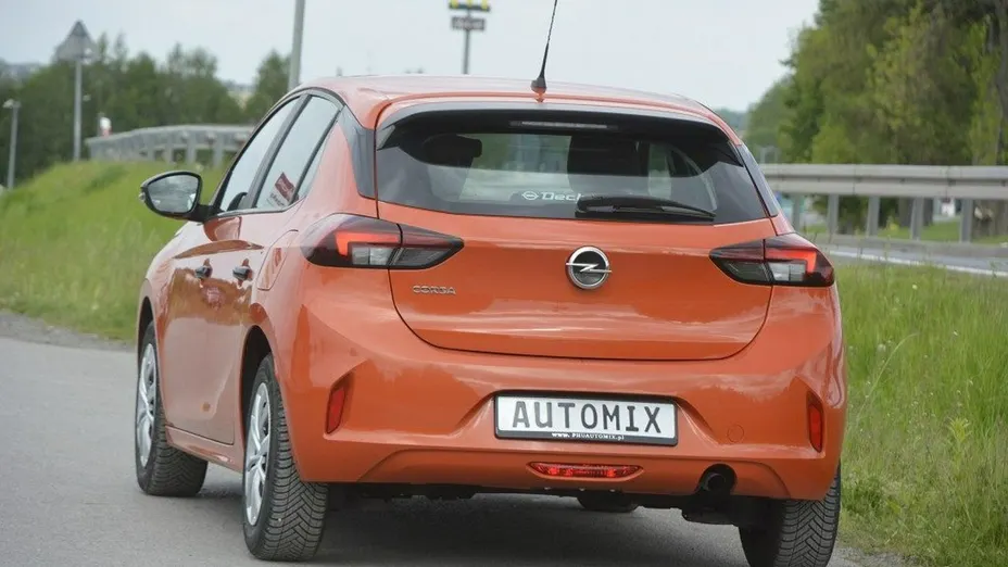 OPEL Corsa -
