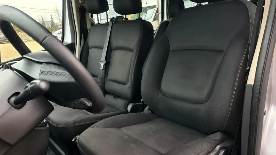 RENAULT Trafic -
