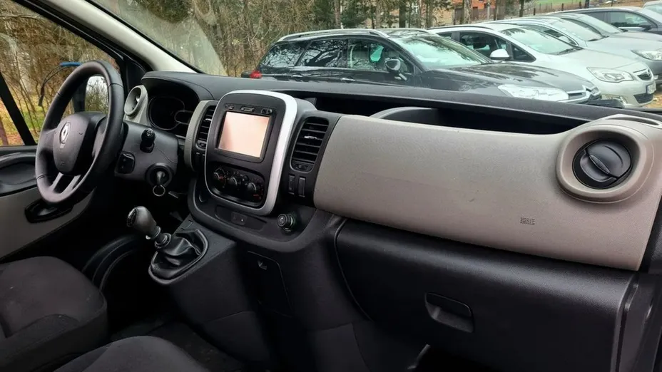 RENAULT Trafic -