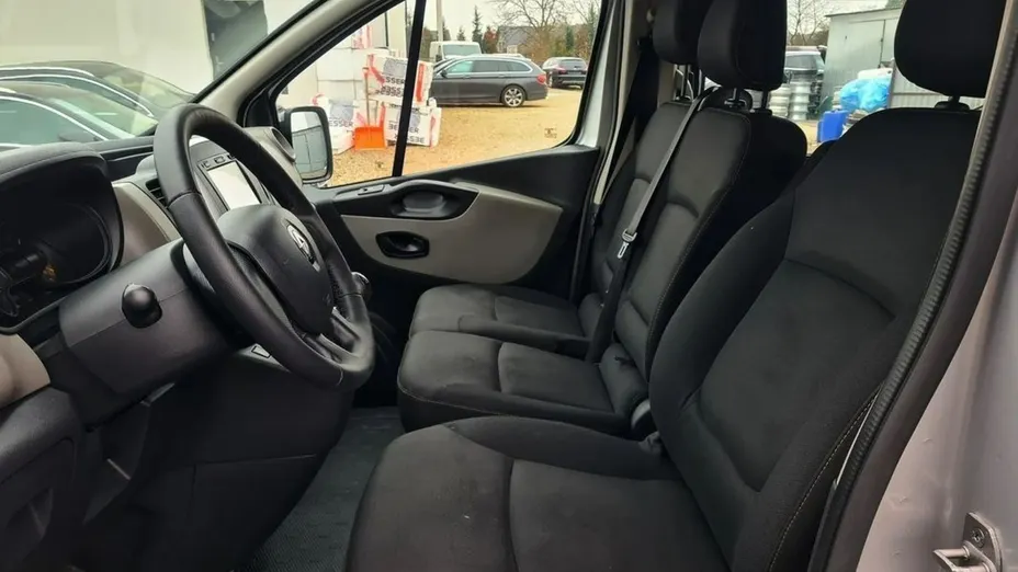 RENAULT Trafic -