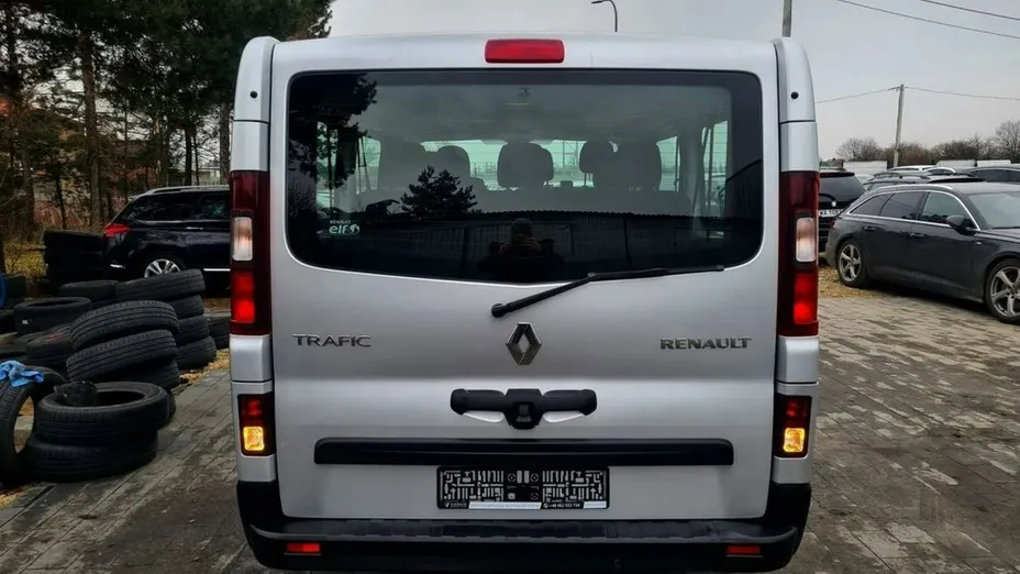 RENAULT Trafic -