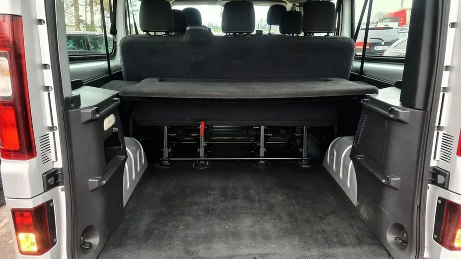 RENAULT Trafic -