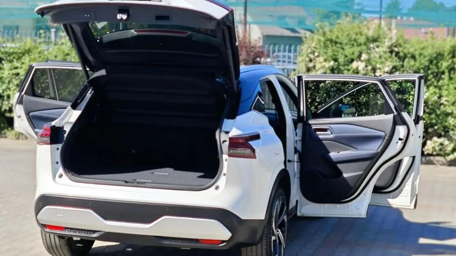 NISSAN Qashqai -