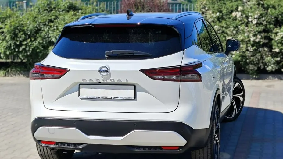 NISSAN Qashqai -