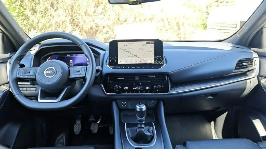 NISSAN Qashqai -