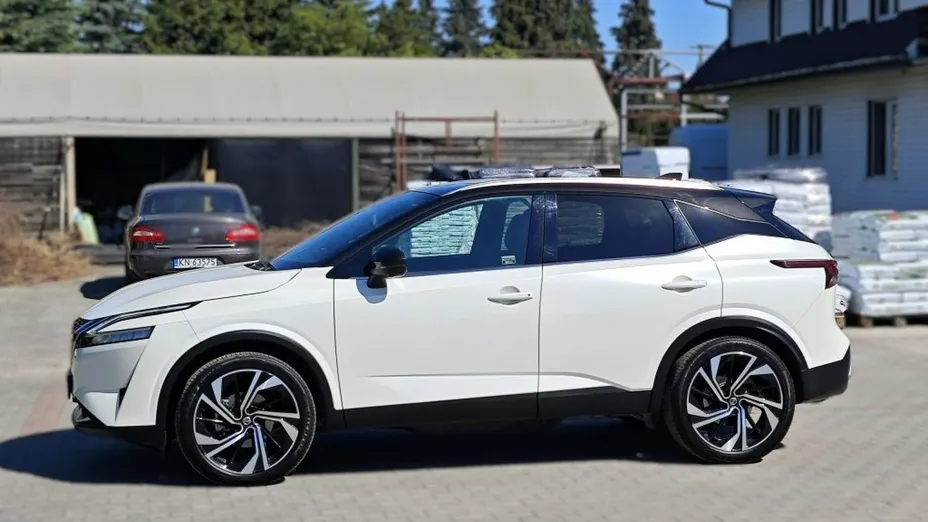 NISSAN Qashqai -