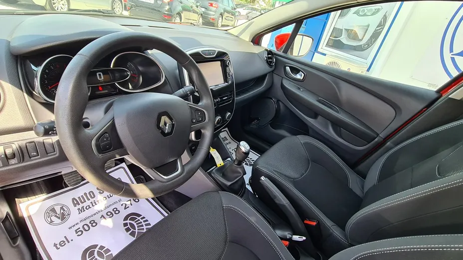 RENAULT Clio -