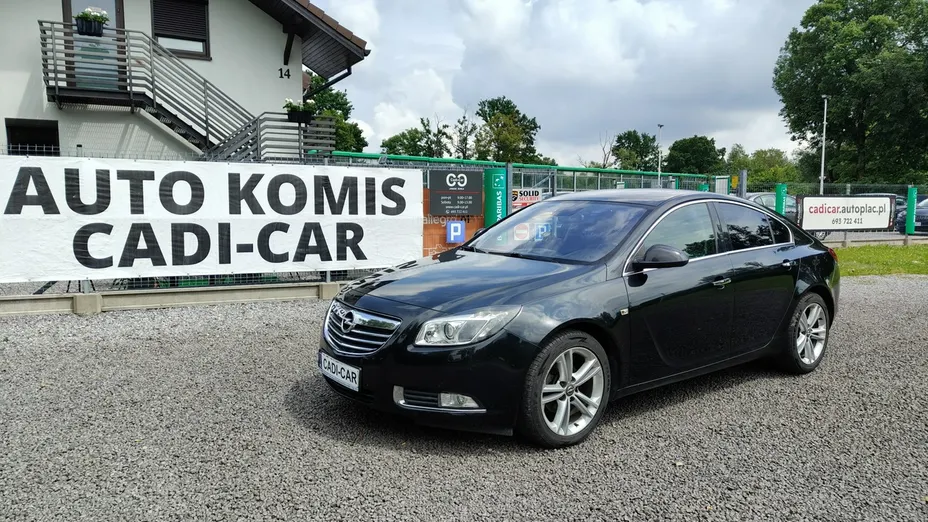 OPEL Insignia -