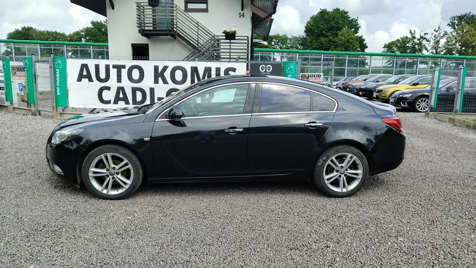 OPEL Insignia -