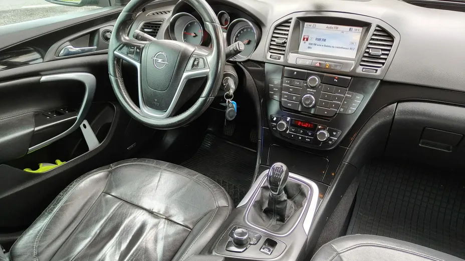 OPEL Insignia -