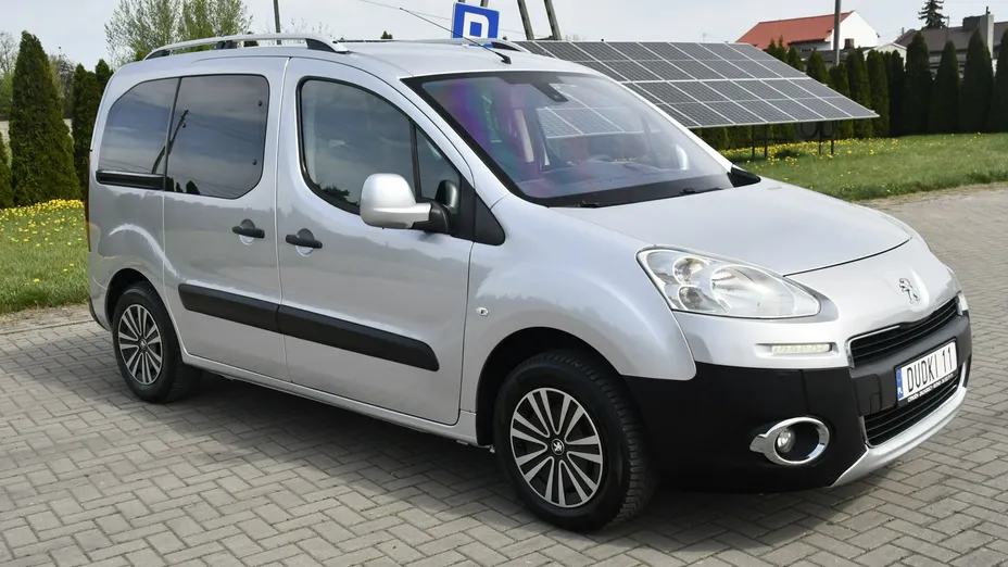PEUGEOT Partner -
