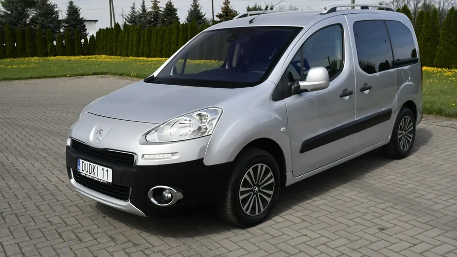 PEUGEOT Partner -