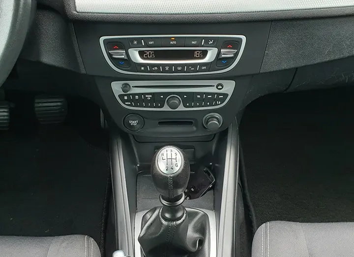 RENAULT Megane -