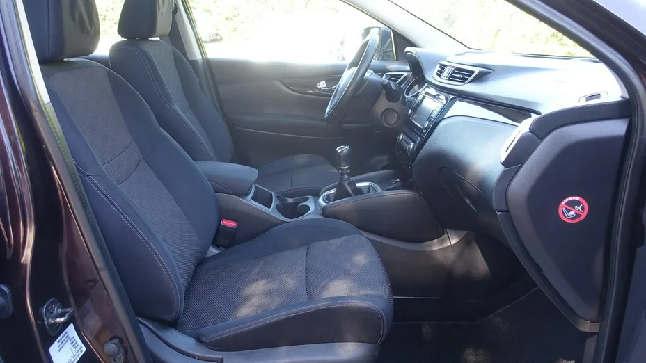 NISSAN Qashqai -