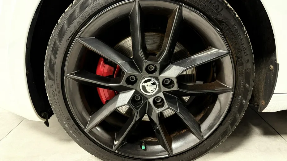 SKODA Octavia -