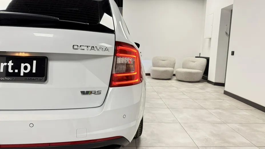 SKODA Octavia -