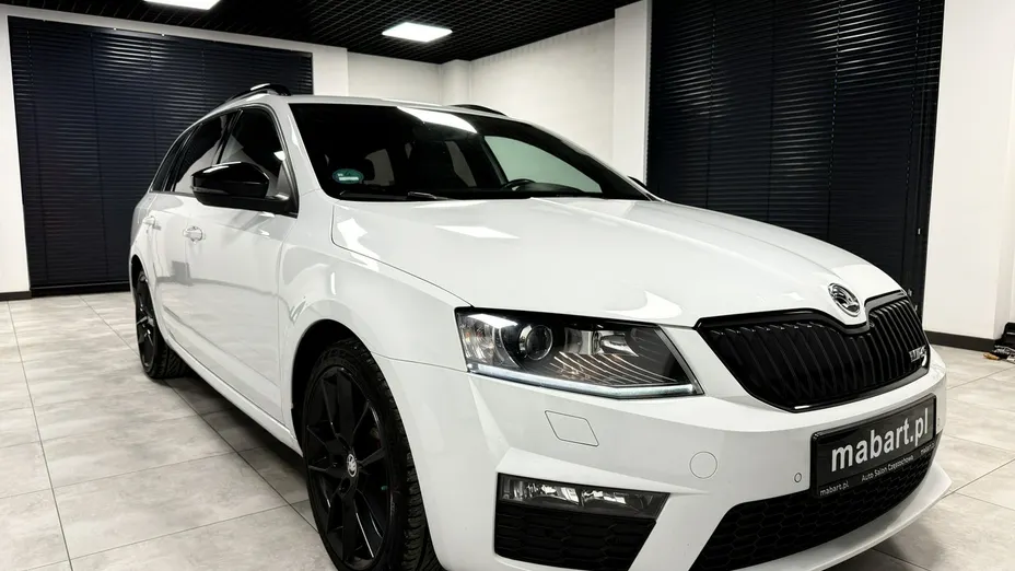 SKODA Octavia -