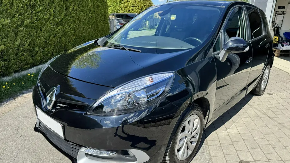RENAULT Scenic -