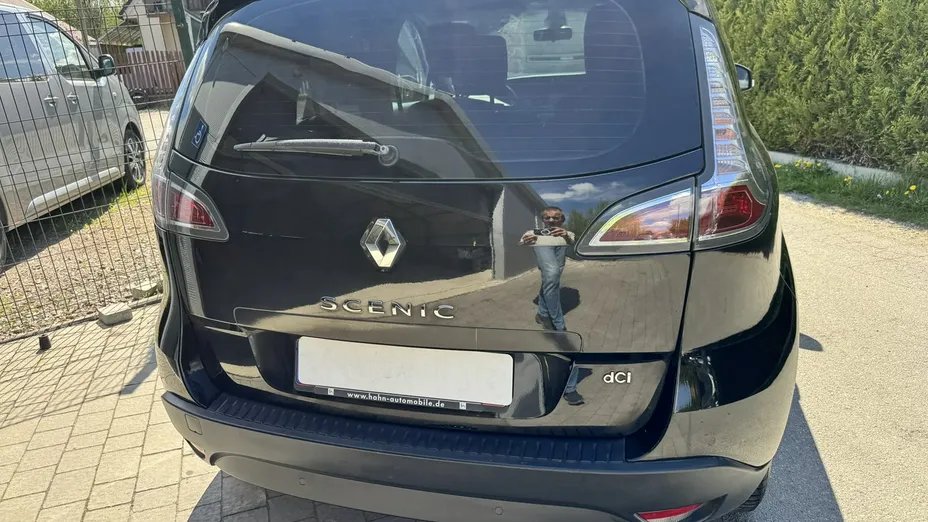 RENAULT Scenic -