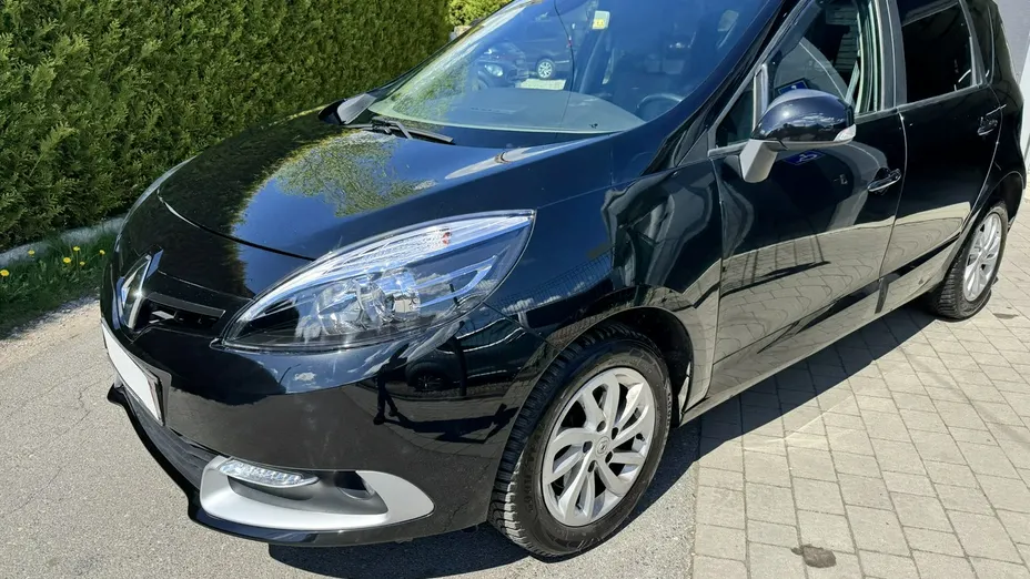 RENAULT Scenic -