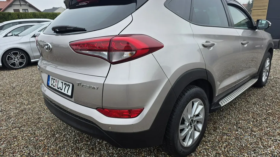 HYUNDAI Tucson -