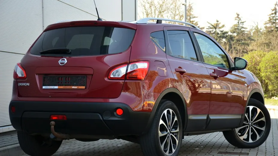 NISSAN Qashqai -