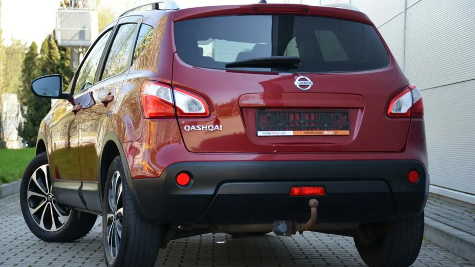 NISSAN Qashqai -