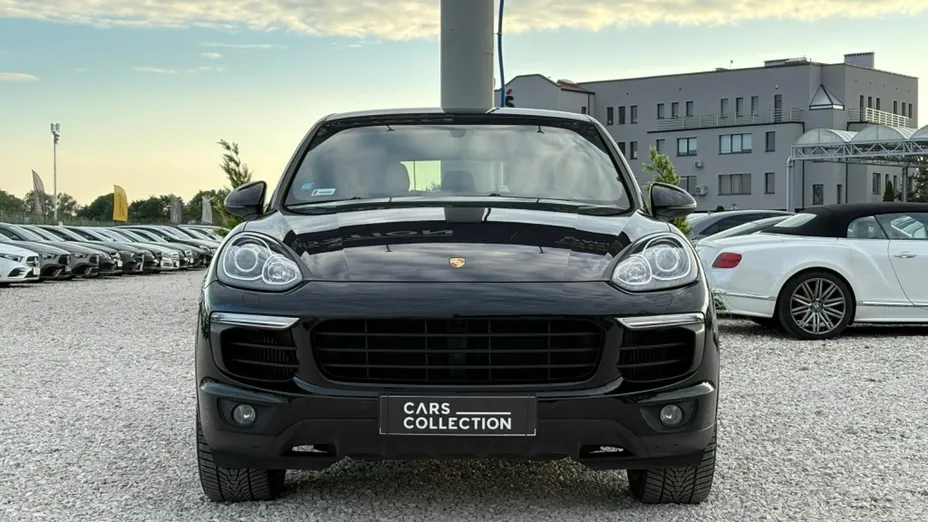 PORSCHE Cayenne -