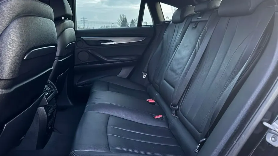 BMW X6 -