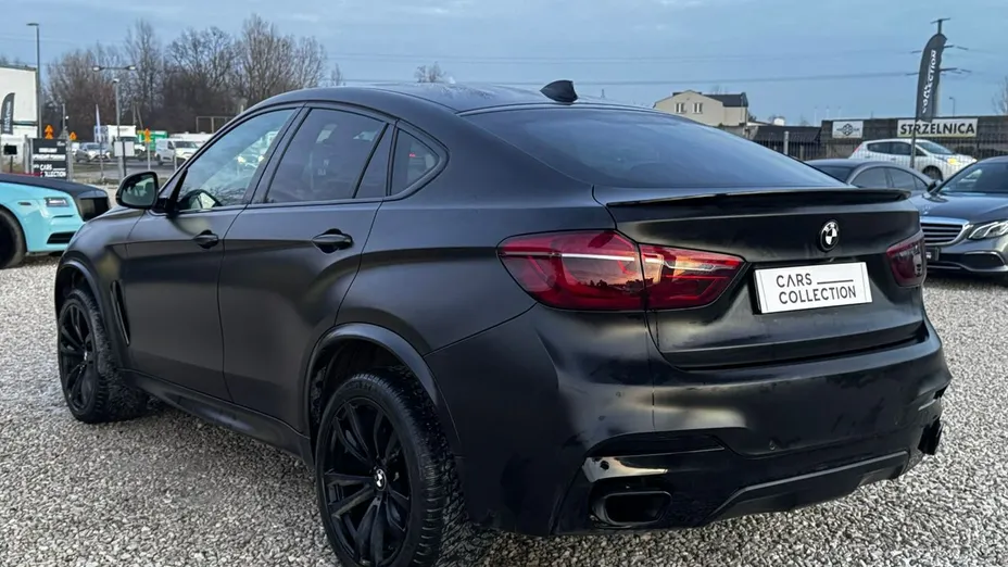 BMW X6 -