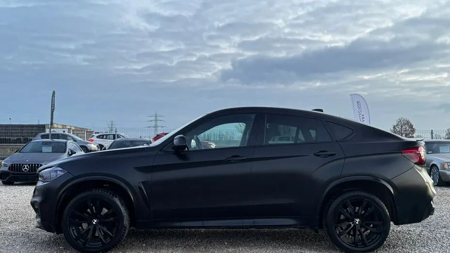 BMW X6 -