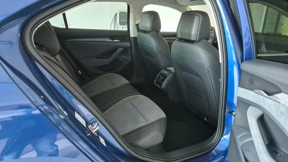 SKODA Superb Superb 1.5 TSI Plug-in Hybrid Edition 130 DSG