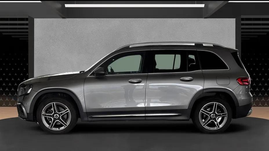 MERCEDES-BENZ GLB GLB 200 mHEV AMG Line 7G-DCT