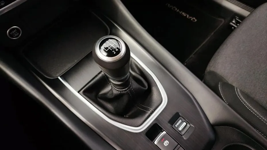 NISSAN Qashqai Qashqai 1.3 DIG-T mHEV N-Connecta