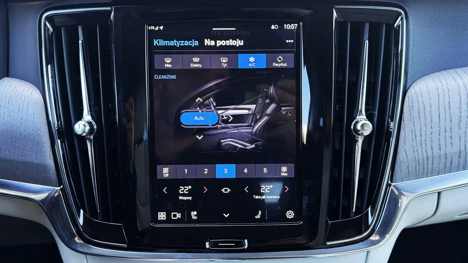 VOLVO V90 V90 T8 AWD Plug-In Hybrid Plus Dark aut
