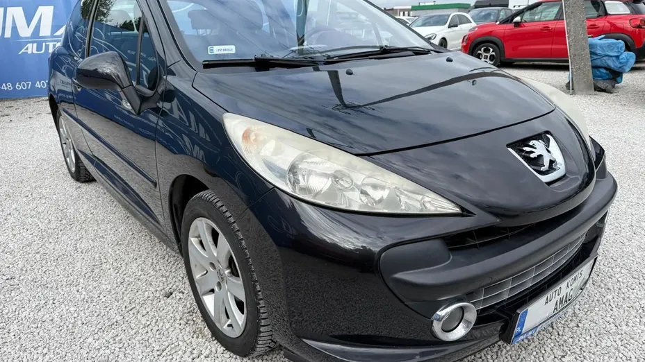PEUGEOT 207 -