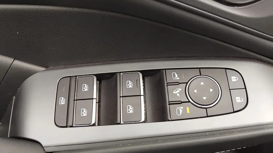 NISSAN Qashqai Qashqai 1.3 DIG-T mHEV N-Connecta