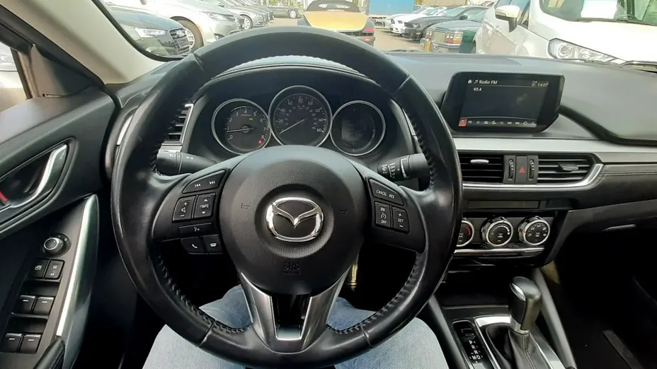 MAZDA 6 -