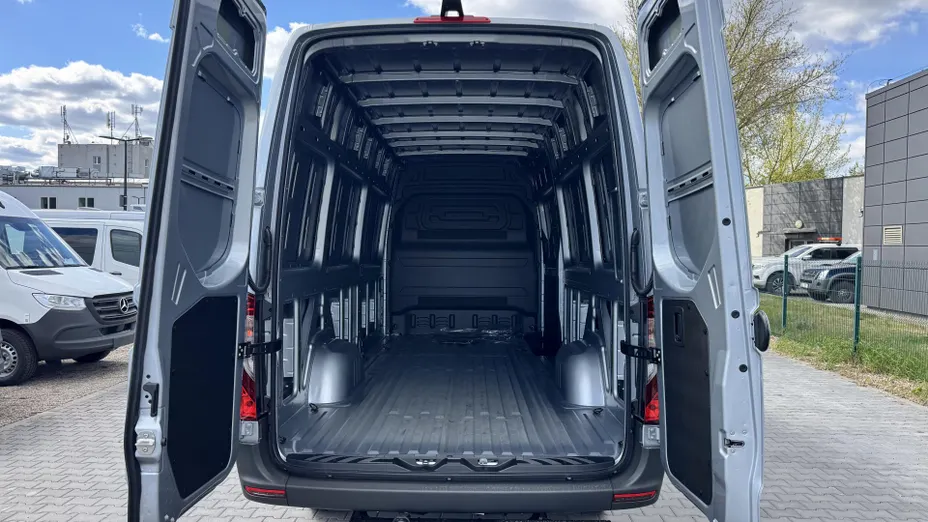 MERCEDES-BENZ Sprinter Sprinter 319 CDI Long PRO 9G-Tronic AWD 907.635 14m3 Nowy