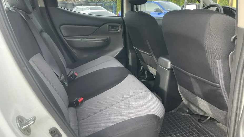 MITSUBISHI L 200 -