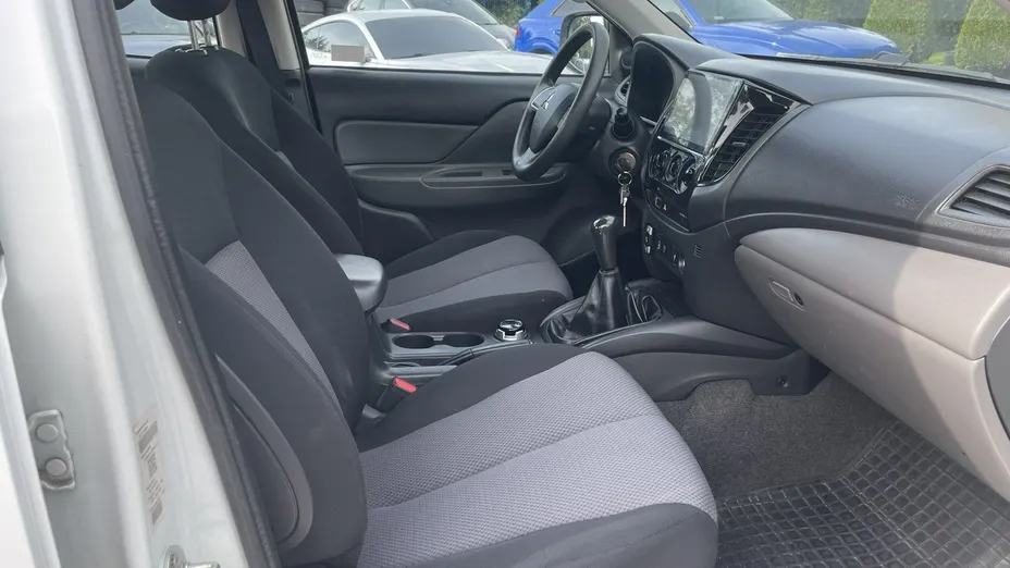 MITSUBISHI L 200 -